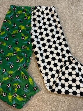 Kids Soccer-Print Fleece Pajama Pants - Green & Black/White